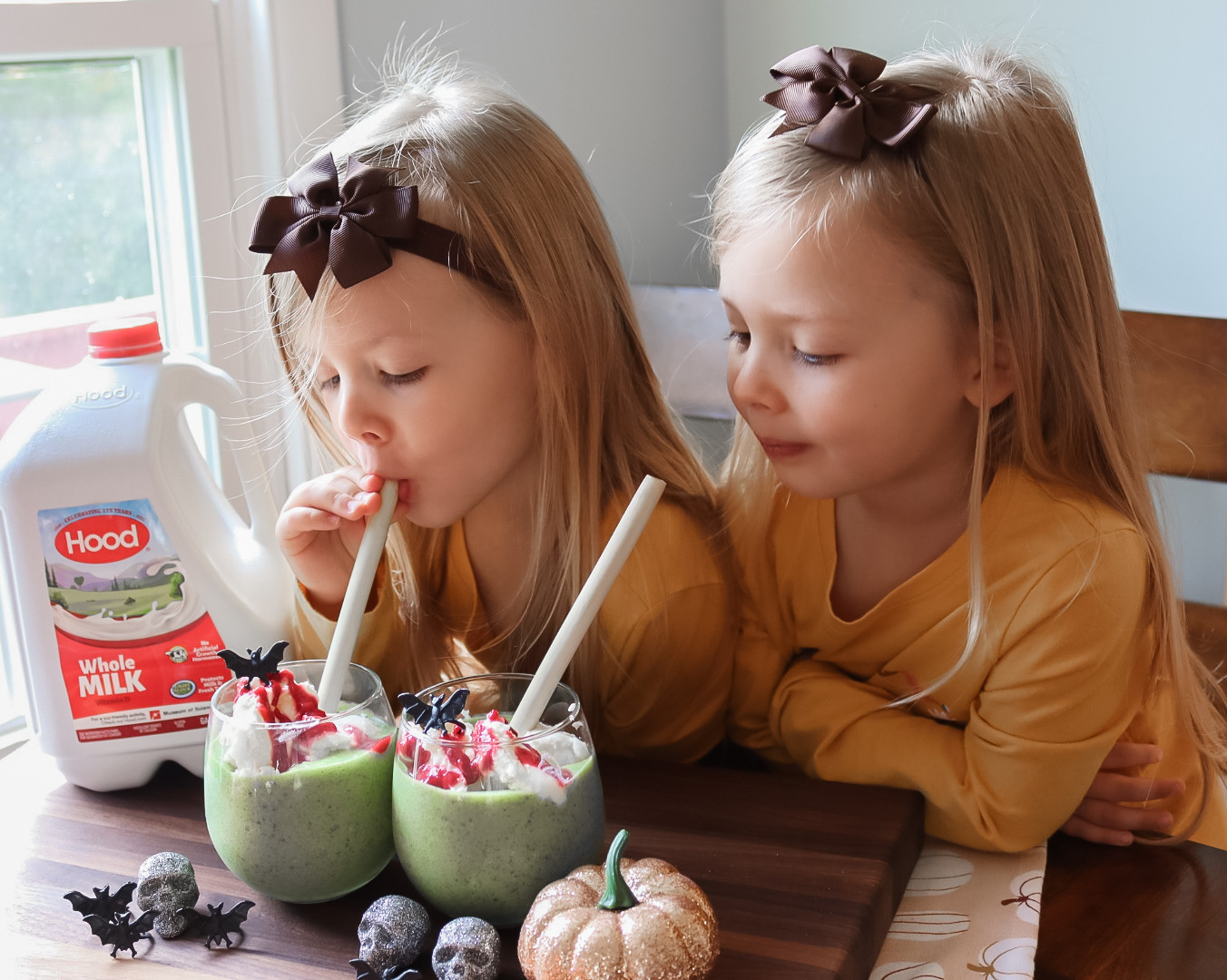 twins drinking halloween smoothies